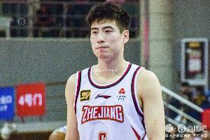 表现还不错！程帅澎25分钟11中4&amp;三分6中2拿13分4板2助 第二节8分