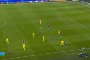 巴萨10号仍0球0助巴萨3打2法蒂球没传好，本场替补7分钟3触球